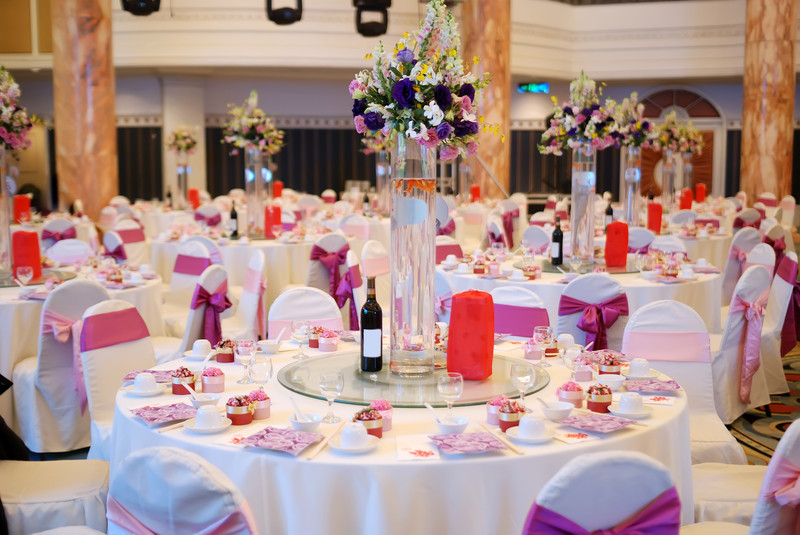 SEAT YOUR GUESTS CREATIVELY BY REPLACING TABLE NUMBERS WITH SOMETHING SPECIAL