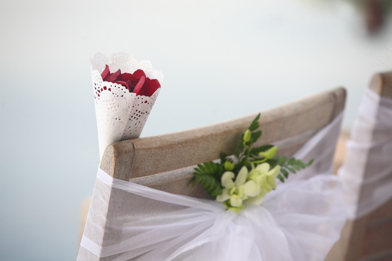 Honoring a lost loved one on the day of your wedding